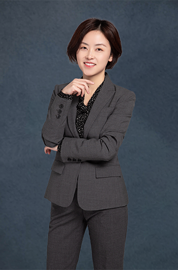 何一 - L&H LAW FIRM